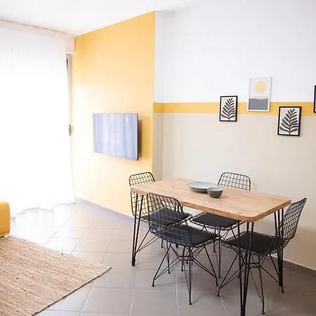 Apartment Lulu - Sunflower Golem (Tirana)