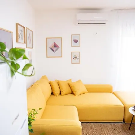 Lulu - Sunflower Golem (Tirana)