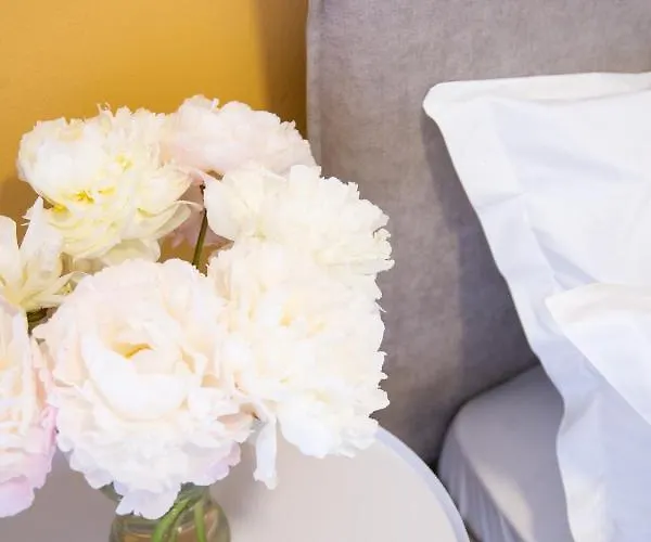 Lulu - Sunflower Lägenhet